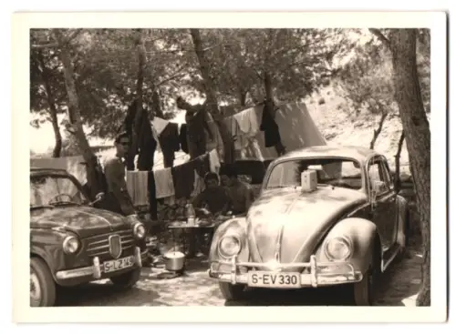 6 Fotografien VW-Käfer, Volkswagen Käfer auf Zeltplatz, Detailaufnahme Radkappe, Einsatz Campingkoch