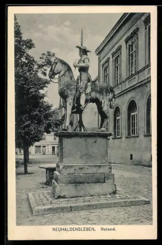 AK Neuhaldensleben, am Roland