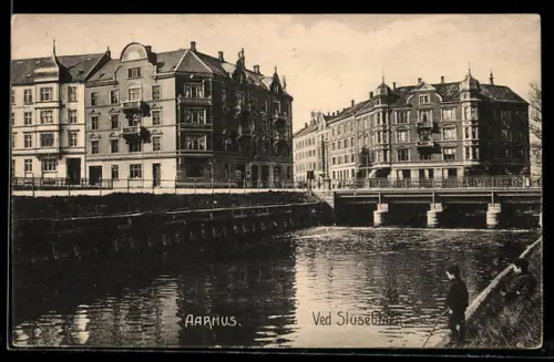 AK Aarhus, ved Slusebroen, Partie mit Brücke
