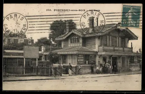 AK Fontenay-sous-Bois, La Gare, Anwohner vor dem Bahnhof