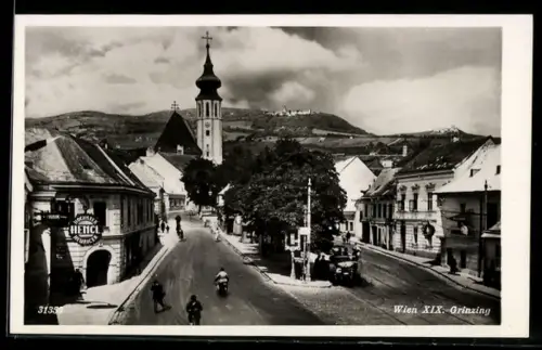 AK Grinzing, Strassenpartie mit Motorradfahrer, Hochster Hencl Heuricer