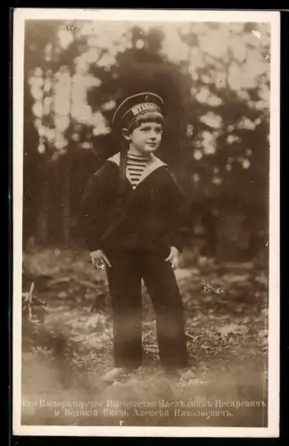 AK Alexej von Russland, im Wald mit einer Mütze