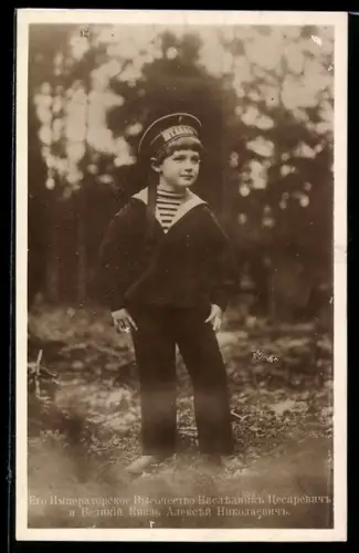 AK Alexej von Russland, im Wald mit einer Mütze
