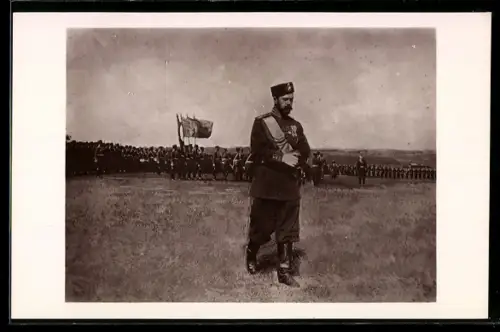 AK Nikolaus II. von Russland während eines Manövers im Felde