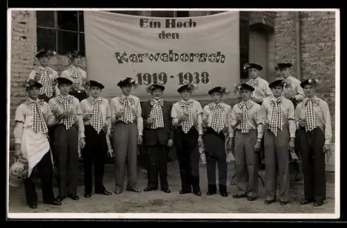 Foto-AK Faschingsteilnehmer in Verkleidungen 1938