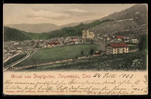 AK Hopfgarten /Brixenthal, Panorama mit Kirche und Ort