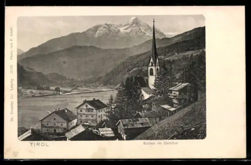 AK Sölden im Oetzthal, Ort mit Kirche und Gebirgspanorama