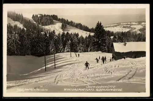 AK Alberschwende, Schwedenhütte im Winter, Skiläufer