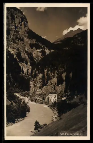 AK Alt-Finstermünz, Uferpartie mit Brücke