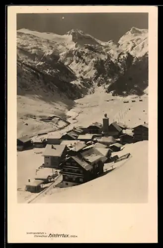 AK Hintertux, Teilansicht mit Kirche im Winter