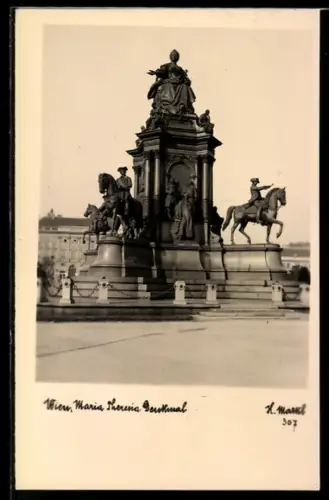 AK Wien, Maria Theresia-Denkmal
