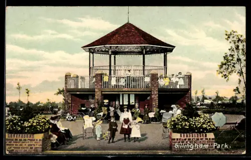 AK Gillingham, Park, Musikpavillon mit Besuchern