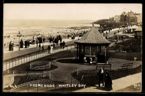 AK Whitley Bay, Promenade