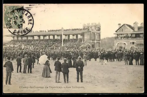 AK Tremblay, Champ de Courses du Tremblay, Les Tribunes