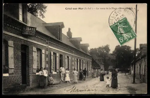 AK Criel-sur-Mer /S.-Inf., La route de la Plage, rive gauche