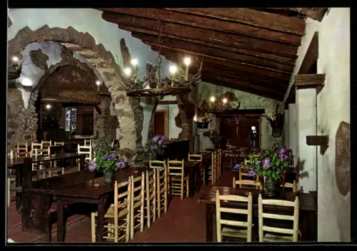 AK Girona, Massanet de Cabrenys, Hostal de Alta Montaña, El Corral de la Falgarone, Direcció Jona Moradell