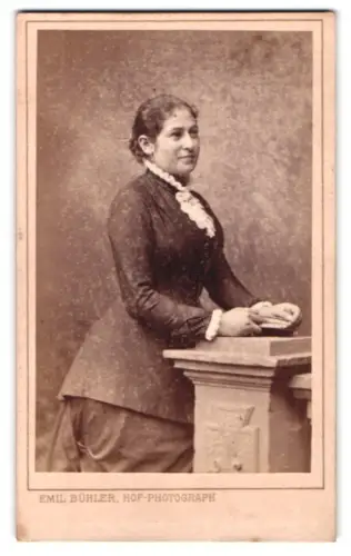 Fotografie Emil Bühler, Mannheim, Portrait der Frau Pauline Liebermann