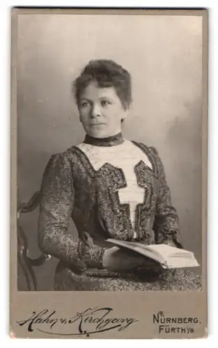 Fotografie Kahn & Kirchgeorg, Nürnberg, Vestnerthorgraben 47, Portrait der Frau Scharf