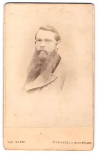 Fotografie Van Bosch, Hirschberg, Herr Meyer mit Vollbart