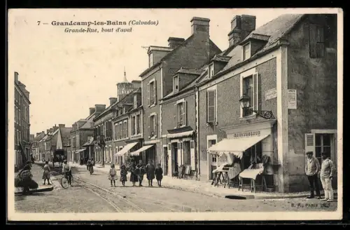 AK Grandcamp-les-Bains /Calvados, Grande-Rue, bout daval
