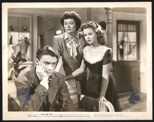 Fotografie Schauspieler Jerome Courtland, Katharine Alexander und Shirley Temple in Küss und Verschweig Es Nicht