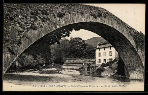 AK Saint-Etienne-de Baigorry, Arche du Vieux Pont