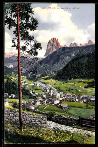 AK St. Ulrich, Ortsansicht mit Kirche