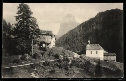 AK St. Ulrich / Gröden, Gebäude und Kirche