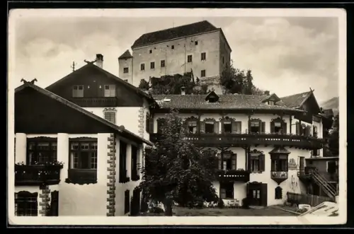 AK Merano, Scenna, Albergo Castello