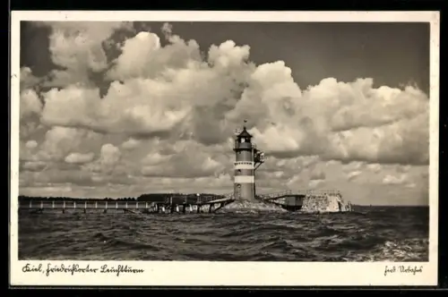 AK Kiel, Friedrichsorter Leuchtturm mit Anlegeplatz