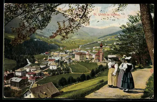 AK St. Ulrich in Gröden, Teilansicht von einem Wanderweg aus