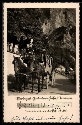 AK Gmunden-Hoisn /Traunsee, Strassenpartie mit Postkutsche