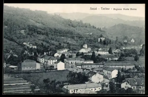 AK Torino, Sassi, Regione Ponte Barra, vista panoramica del villaggio e colline circostanti