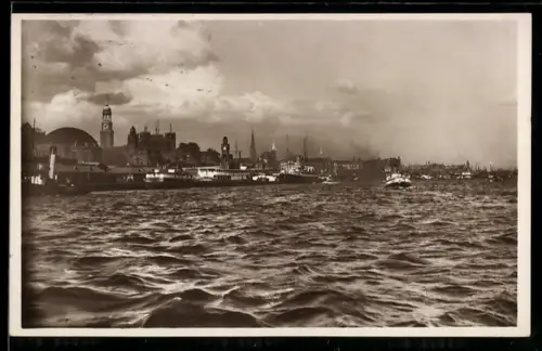 AK Hamburg-St. Pauli, Landungsbrücke