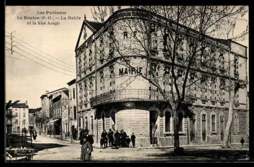 AK Le Boulou /P.-O., La Mairie et la Rue Arago