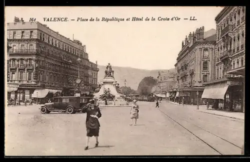 AK Valence, Place de la République et Hôtel de la Croix d`Or