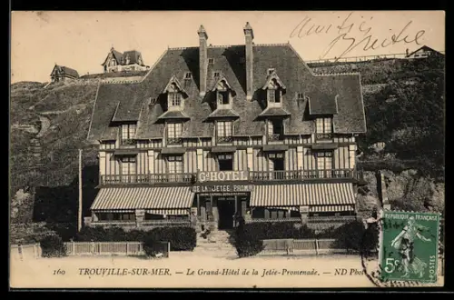 AK Trouville-sur-Mer, Le Grand-Hôtel de la Jetée-Promenade