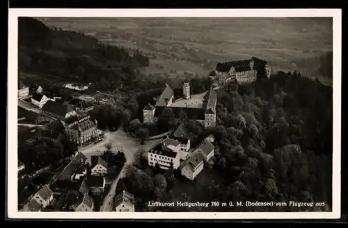 AK Heiligenberg ü. M. /Bodensee, Ortspartie mit Hotel Winter, Fliegeraufnahme