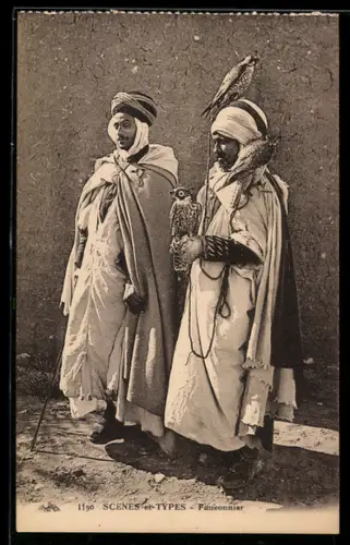 AK Fauconnier, zwei Männer in traditioneller Kleidung mit drei Falken