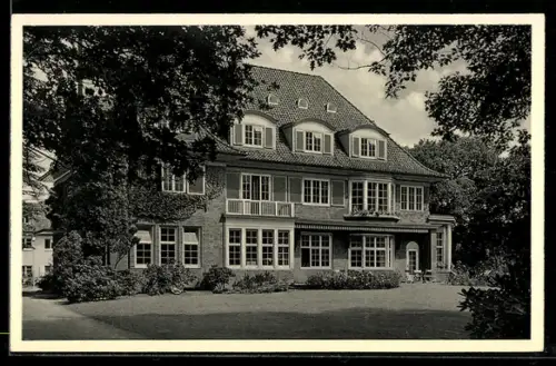 AK Hamburg-Nienstedten, Bundesschule Hochkamp des DGB