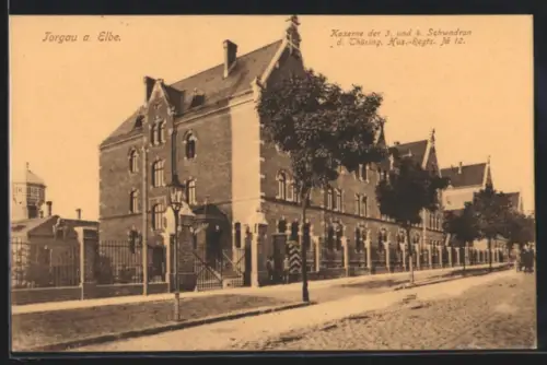 AK Torgau a. Elbe, Kaserne der 3. und 4. Schwadron des Thüringischen Husaren-Regiments No. 12