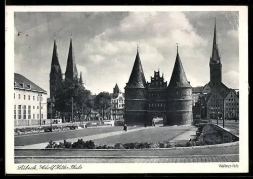 AK Lübeck, Platz, Holstentor