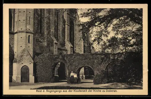 AK Bad Doberan, Rest des Bogengangs aus der Klosterzeit der Kirche