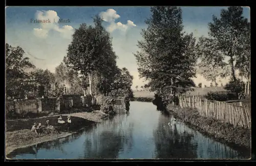 AK Friesack i. Mark, Flusslandschaft mit Ufer und Bäumen
