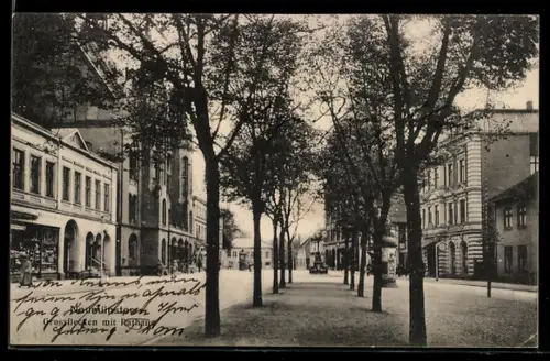 AK Neumünster, Strassenpartie Grossflecken mit Rathaus