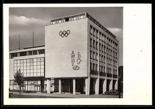 AK Hamburg-Eimsbüttel, Haus des Sports mit Gaststätten H. Ponath, Schäferkampsallee 1