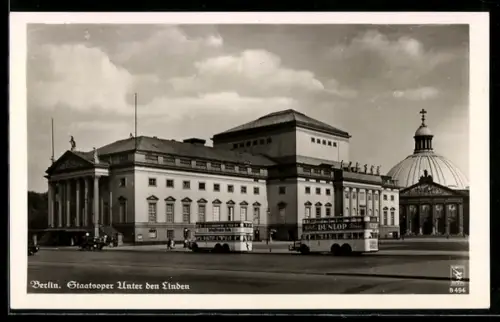AK Berlin, Staatsoper Unter den Linden, Busse