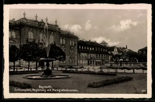 AK Bayreuth, Schlossplatz, Regierung, Markgrafenbrunnen
