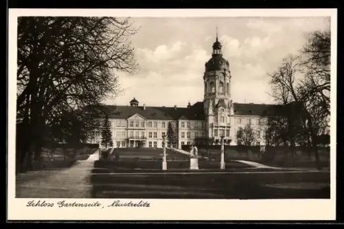 AK Neustrelitz, Schloss Gartenansicht