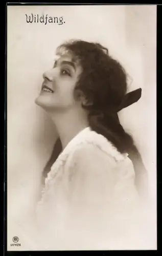 Künstler-AK Photochromie Nr. 5540/6: Wildfang, Frauenportrait